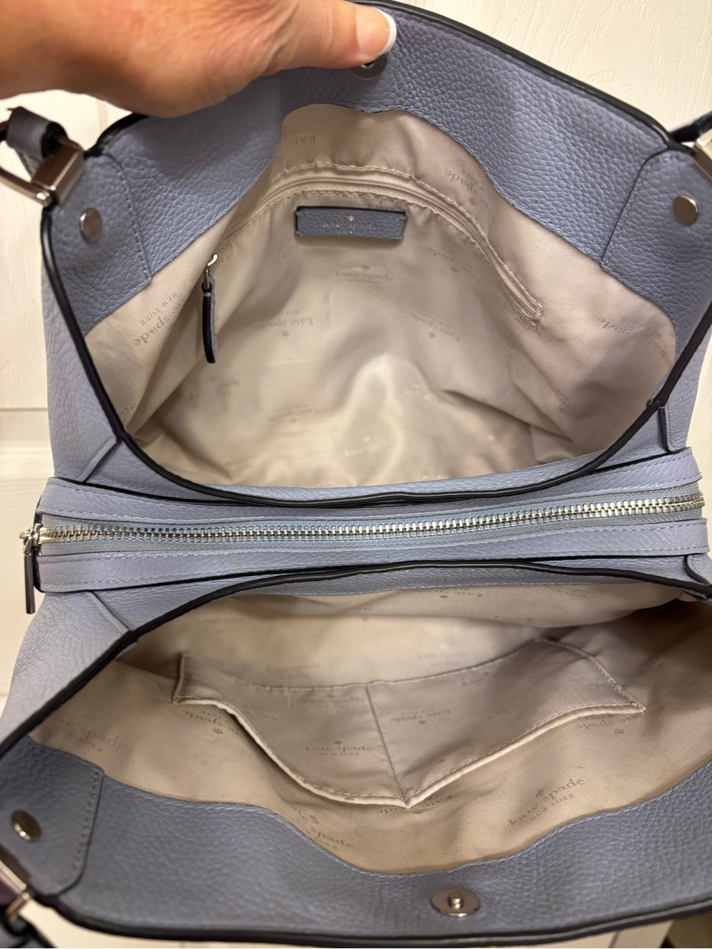 Kate spade Leila medium snake-embossed triple compartment shoulder bag - Picture 12 of 13